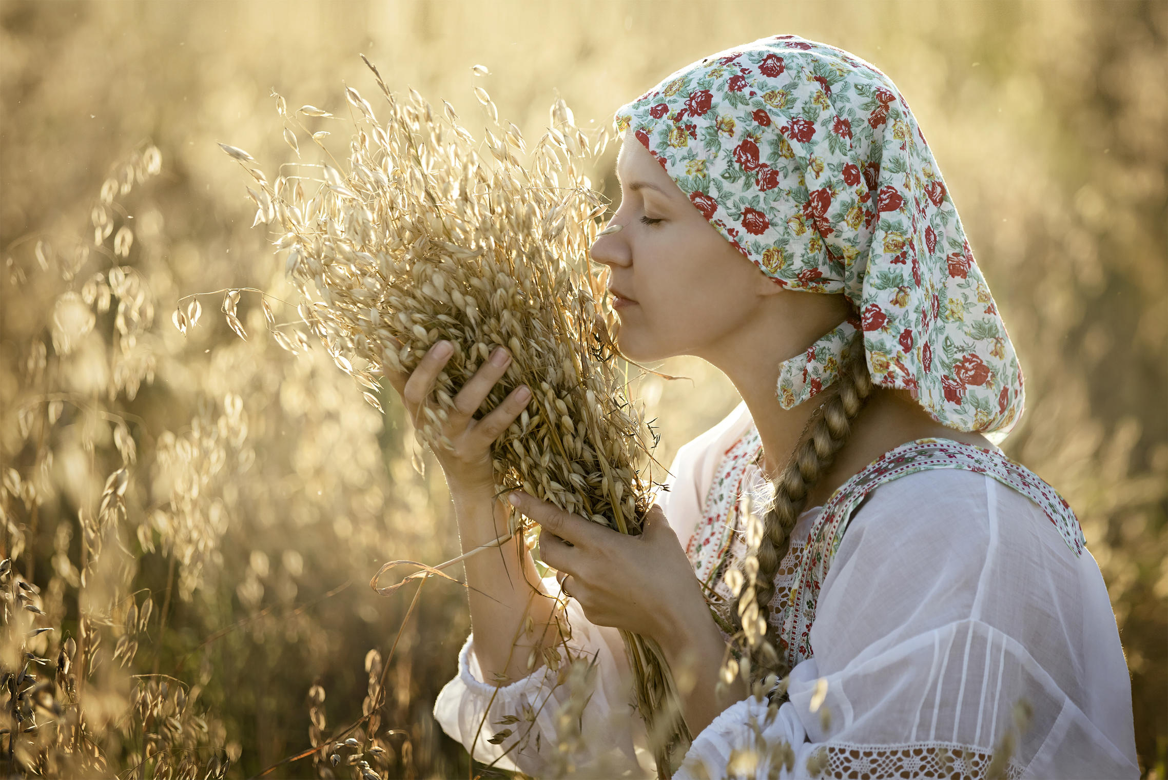 Photo Women in Slavic costumes in Jiamusi