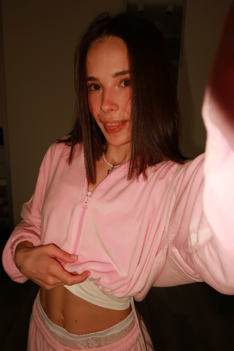 Tina brings the glow — live moments in Jiamusi