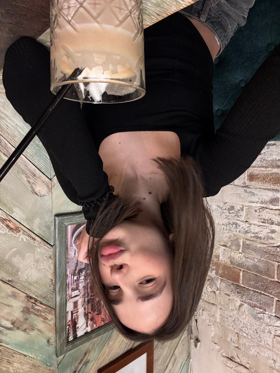 Fresh photos, fresh mood — Tina online in Jiamusi